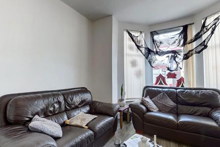 5 bedroom house to rent - Photo 2