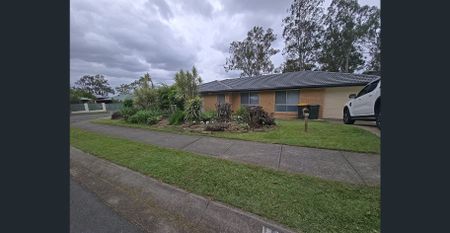 Low set home in Quiet Location - Photo 2