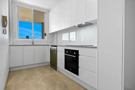 19/134 The Grand Parade,BRIGHTON-LE-SANDS,New South Wales 2216, Sydney - Photo 2