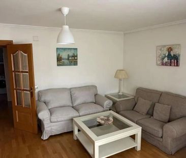 Piso de alquiler en Calle de Manuela Sancho, 12, La Magdalena - Photo 2