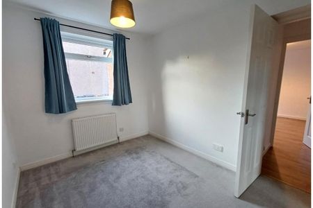 2 bed flat for rent in Maybury - Photo 5