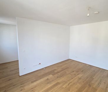 Im 5. Liftstock mit Balkon: Moderne und helle 2 Zimmer Wohnung / Ab... - Foto 3