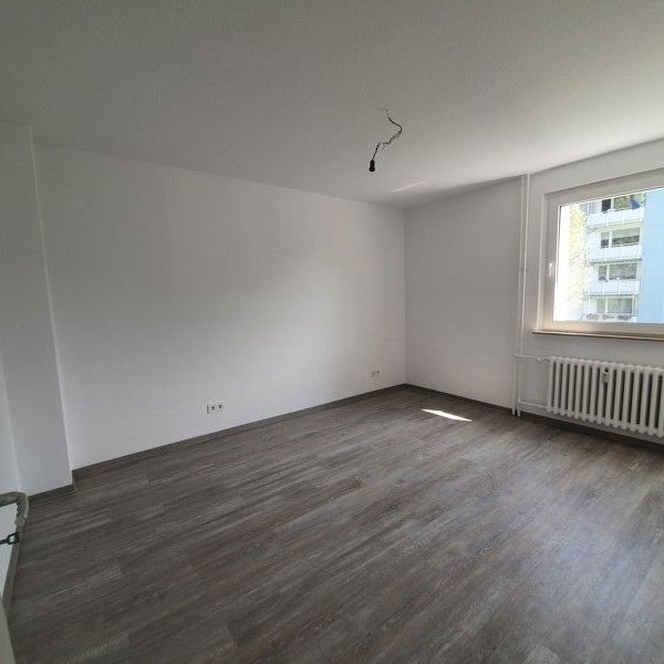 Preiswerte 3-Zimmer-Wohnung in zentraler Lage - Photo 1