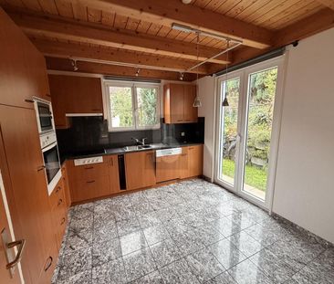 FAMILY-FRIENDLY DOUBLE FAMILY HOUSE - Photo 5