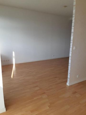Location Appartement 2 pièces 58m² BORDEAUX 33000 - Photo 2