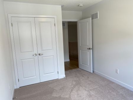 For Lease - 36 John Canning Way, Markham, Ontario - Photo 2