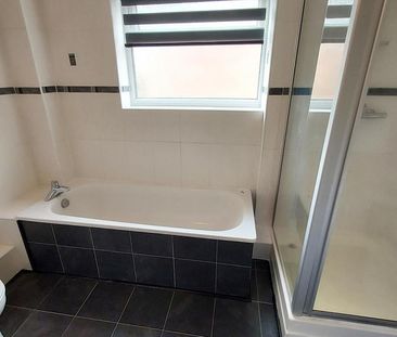 2 bedroom semi-detached house to rent - Photo 3