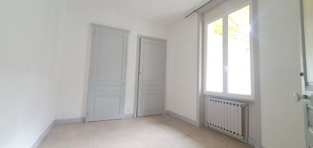 Location Appartement 3 pièces 63m² ROANNE 42300 - Photo 3