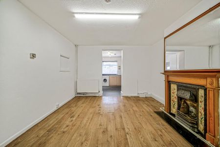5 bedroom terraced house to rent - Photo 3