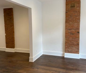 For Lease - 180 Market Street, Hamilton, Ontario - Photo 4