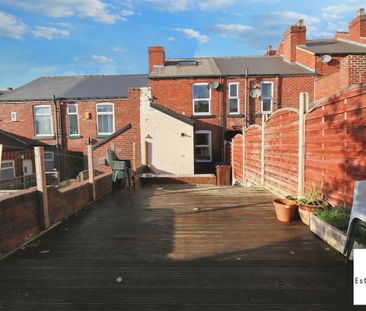 3 Bedroom House - Terraced To Let - Photo 6