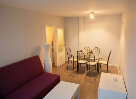 Plaza del Doctor Laguna, Madrid, Community of Madrid 28009 - Photo 2