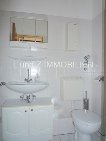 ** Helle 2 Zimmer-Maisonette ** Nur an Berufstätige zu vermieten ! - Photo 2