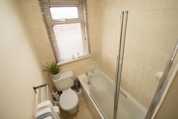 3 bedroom apartment to rent - Photo 1