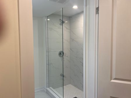 For Lease - 4 Lafleur Court, Brampton, Ontario - Photo 4