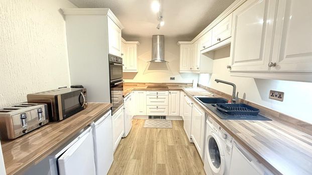 2 bedroom apartment to rent - Photo 1