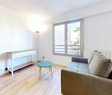 GRAND STUDIO MEUBLÉ - LA GARENNE - Photo 2