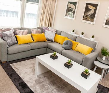 6 bedroom flat to rent - Photo 5