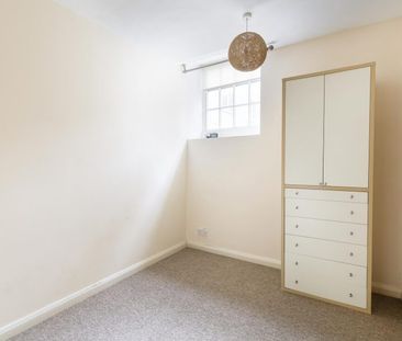 3 Bed House - Photo 3