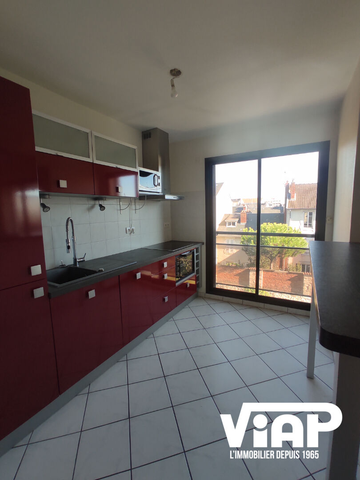 T2 DE 48 m2 AVENUE SAINT SURIN - Photo 4