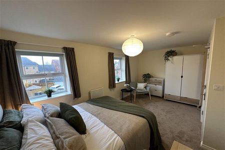 Wharton Crescent, Beeston, NG9 1RJ - Photo 5