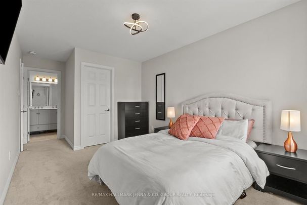 For Lease - 2302 Watercolours Way, Barrhaven, Ontario - Photo 1