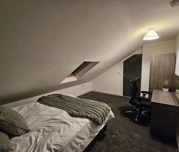 1 bedroom in a house share to rent - Photo 1
