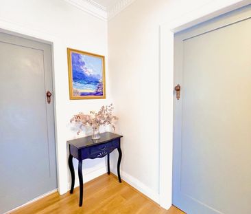 RENOVATED THREE BEDROOM FAMILY HOME - Photo 2