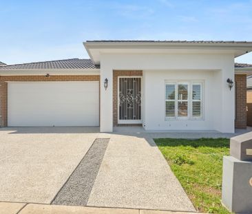 Stunning and Modern 4-Bedroom Home in Donnybrook - Photo 1