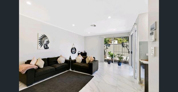 Sleek and Modern Home - Photo 1