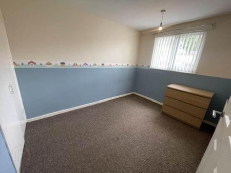 25 Langley Road, Ballynahinch, BT24 8BZ - Photo 5