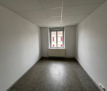 Location - Appartement T2 - 44 m² - Montbéliard - Photo 4