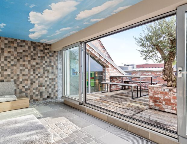 WOHNEN direkt am KUDAMM: 4,5-Zi. auf 3 Ebenen, 187 m² DACHTERRASSE - LUXUS PUR inkl. Kunstsammlung - Foto 1