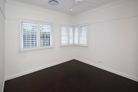 Beautifully Renovated Family Home in the Heart of Clayfield - Photo 5