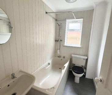 15 Rumbridge Street, 15 Rumbridge Street, Totton, Southampton - Photo 5