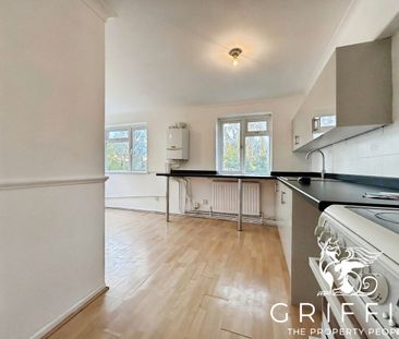 Danacre, Laindon, Basildon, SS15 - Photo 4