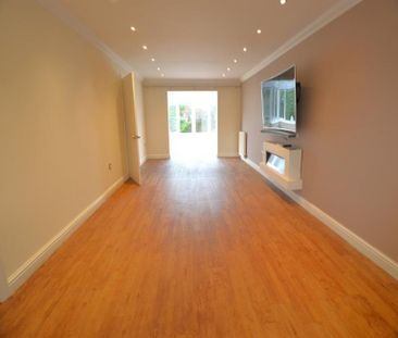 4 Bedroom Detached To Let - Photo 3