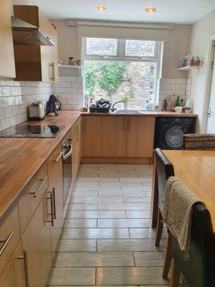 Room in a Shared House, Glencoe Road, S2 - Photo 1