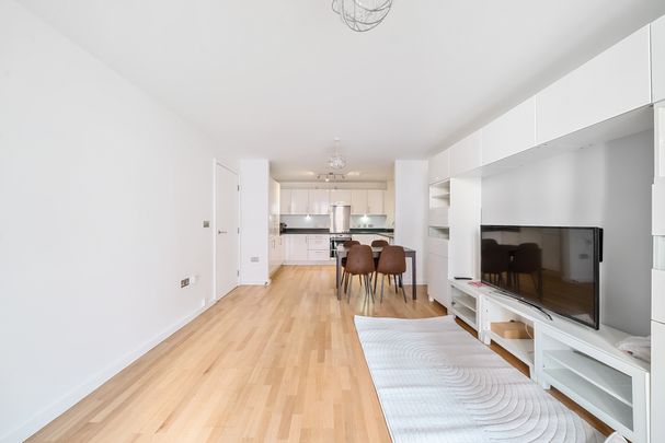 Parkside Avenue, London, SE10 flat to rent - Photo 1