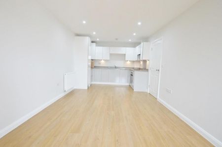 61 Chalvey Road East, Slough, Berkshire,SL1 - Photo 4