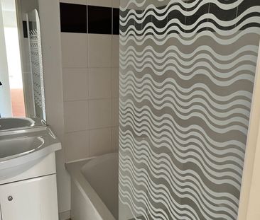 Location Appartement 3 pièces 59m² ST ANDRE DE CUBZAC 33240 - Photo 4