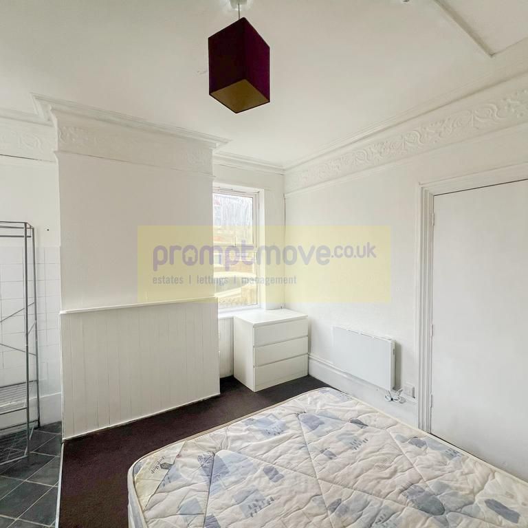 House share to rent - Photo 1