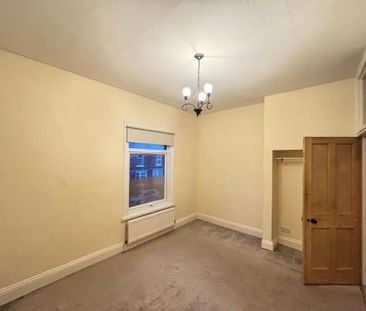 2 bedroom semi-detached house to rent - Photo 5