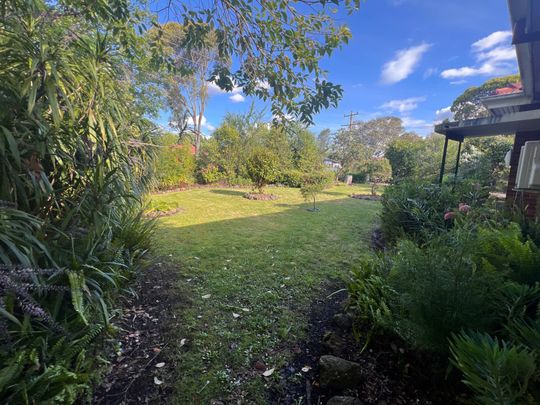 Character Home - Three Bedrooms, Study, Shed & Additional Parking - Photo 1