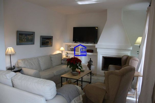 4 room luxury House for rent in El Puerto de Santa María, Spain - Photo 1