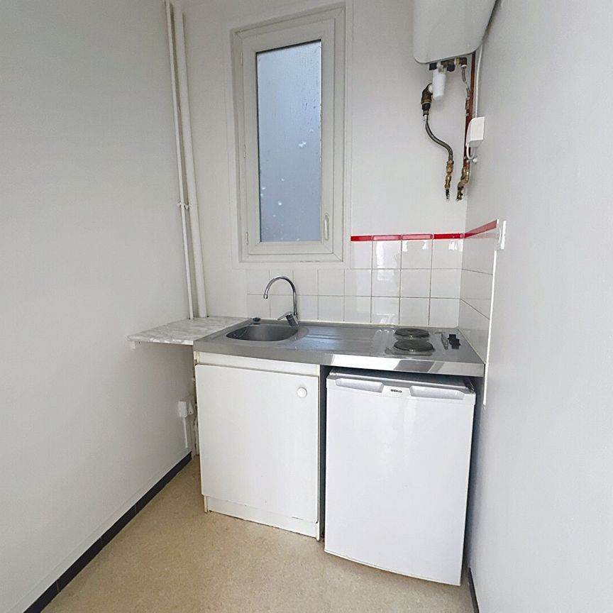 Appartement à louer - REIMS- HYPER CENTRE - Photo 1