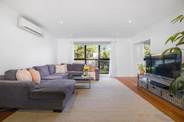 Peaceful Court Living - Spacious Family Home for Rent - Photo 1