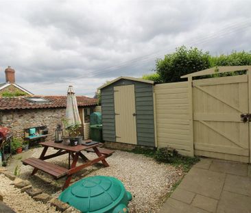3 bedroom semi-detached house to rent - Photo 6