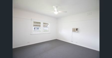 Central to Town - Photo 5