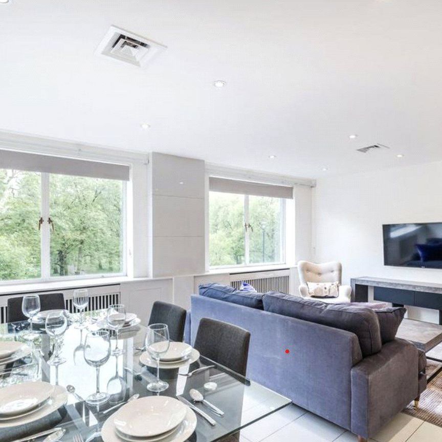 Piccadilly, W1J - Photo 1